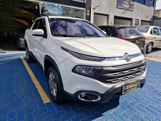 FIAT TORO 1.8 16V EVO FLEX FREEDOM AT6 FIAT TORO 1.8 16V EVO FLEX FREEDOM AT6